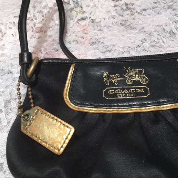 Coach - Picture 4 of 5